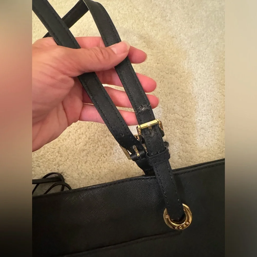 Black MICHAEL KORS , MK saffiano leather bag - Picture 5 of 12